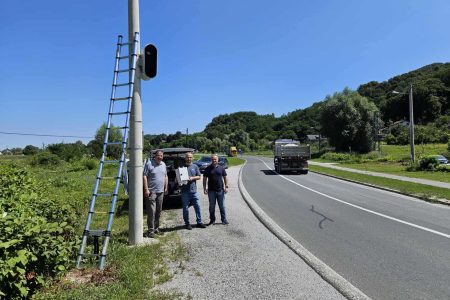 0-02-05-5b9cf83b61c89ee94d3b94f0205aee3169d87a3af830c932d2df3b56330d291e_c5403c3f1867c932