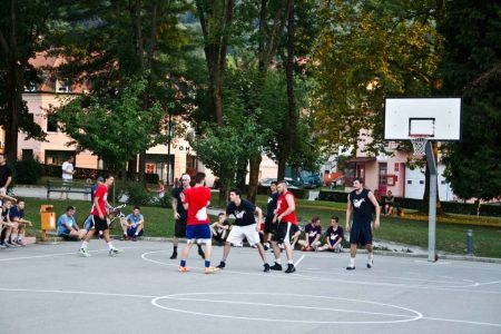 jail006729770-7d39cbc4fe5cb6a7ce2471eab2fa961b_gallery_single_view